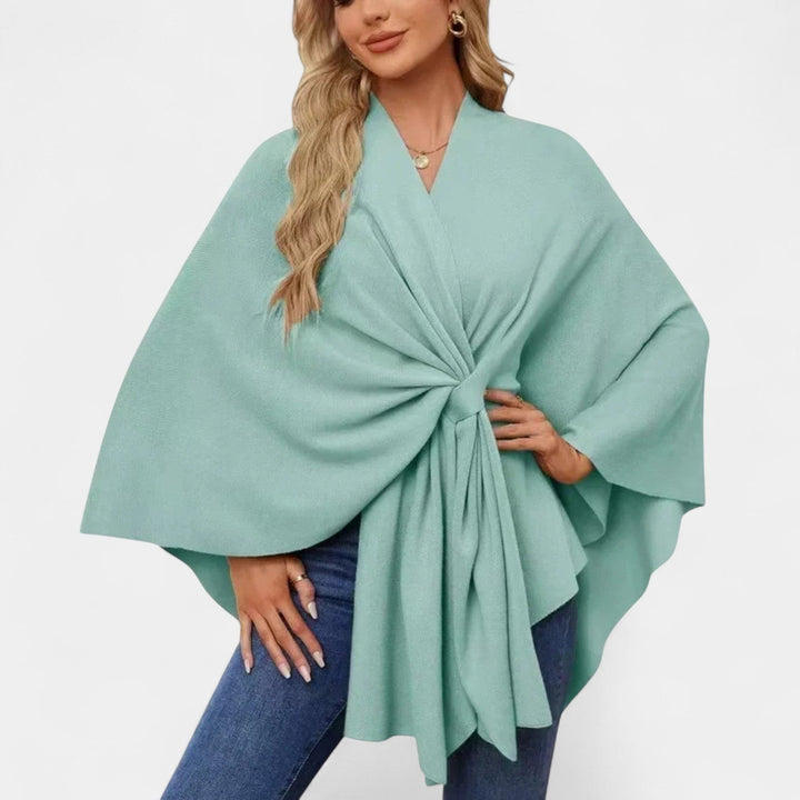 Daniela – Chaqueta elegante de caída suave con lazo