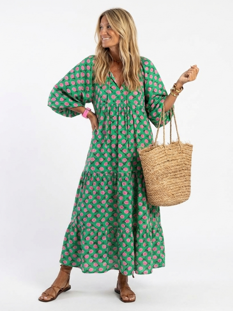 "Fiora | Vestido Midi de Gasa con Estampado Floral y Escote en V" puede reescribirse como:

"Fiora | Vestido Midi de Gasa con Diseño Floral y Escote en V