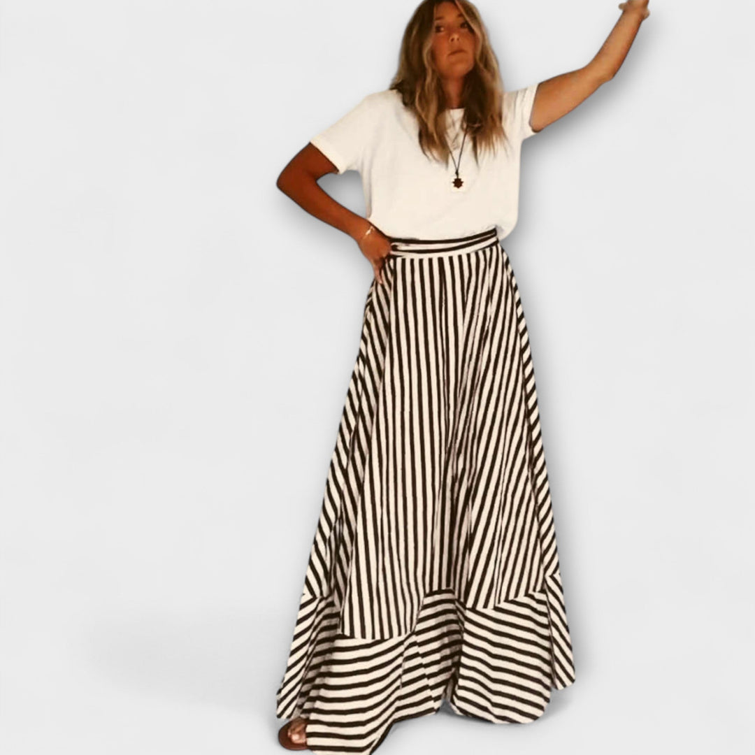 Vestido maxi Nocturnal Charm con volantes