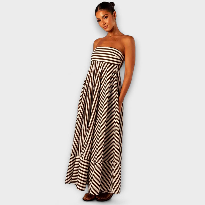 Vestido maxi Nocturnal Charm con volantes