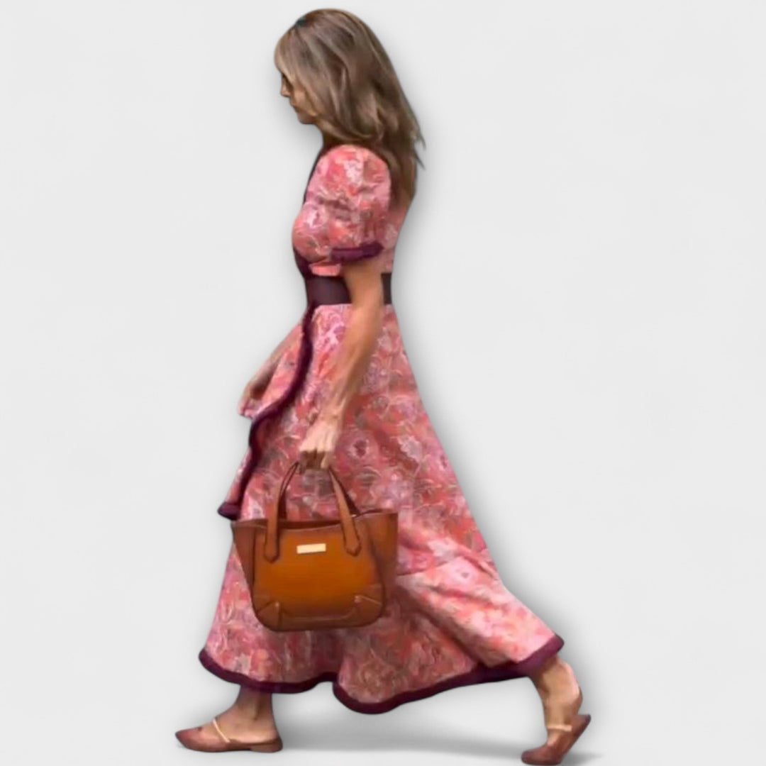 Vestido maxi rosa elegante con mangas cortas