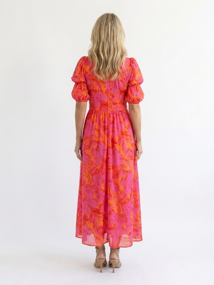 Willow | Vestido Midi Floral con Escote en V y Mangas Abullonadas" can be rewritten as:

"Willow | Vestido Midi Floral con Escote en V y Mangas Abullonadas Elegantes
