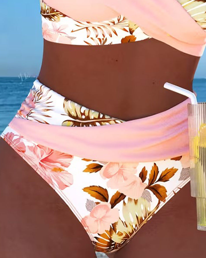 Bikini Floral con Detalles en Contraste y Corte Elegante