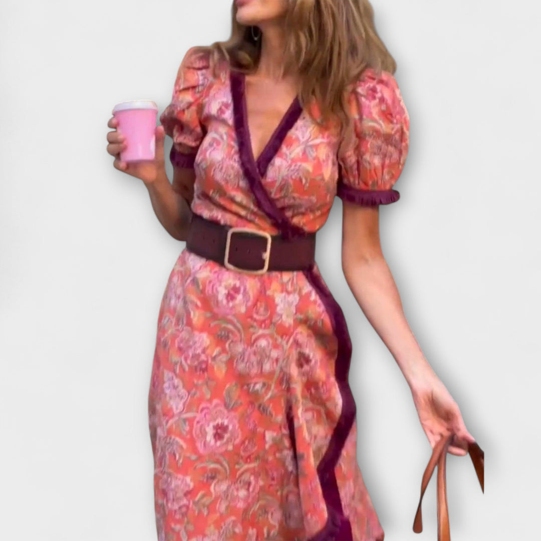 Vestido maxi rosa elegante con mangas cortas