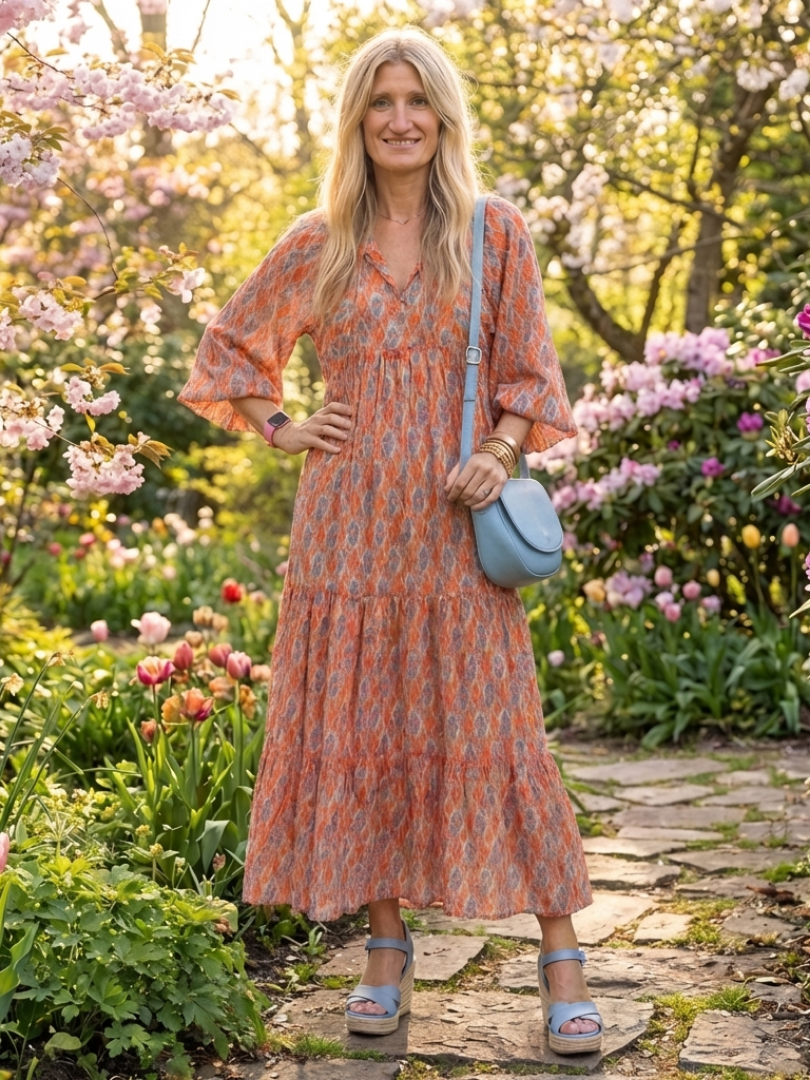 Amara | Vestido Midi con Capa y Estampado Geométrico de Escote en V