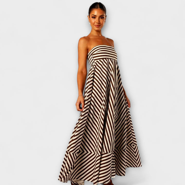 Vestido maxi Nocturnal Charm con volantes