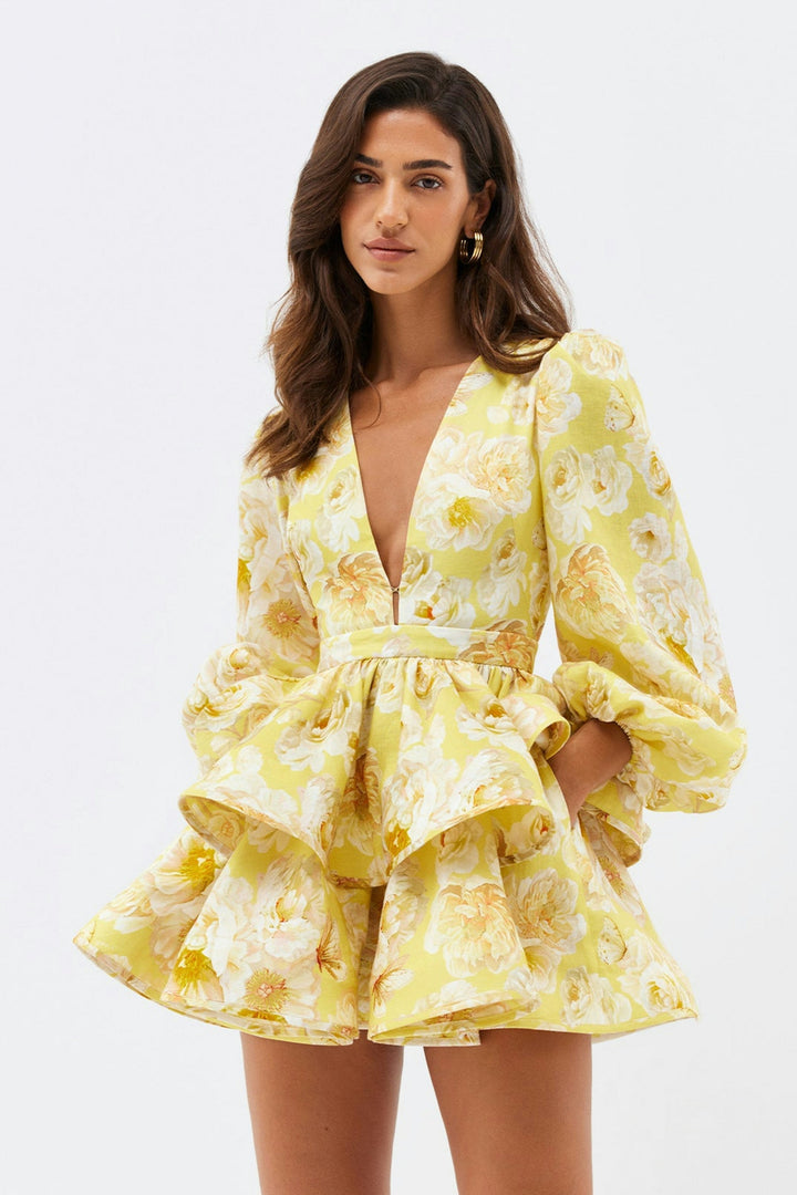 Raelynn - Vestido Corto Floral con Detalles de Volantes