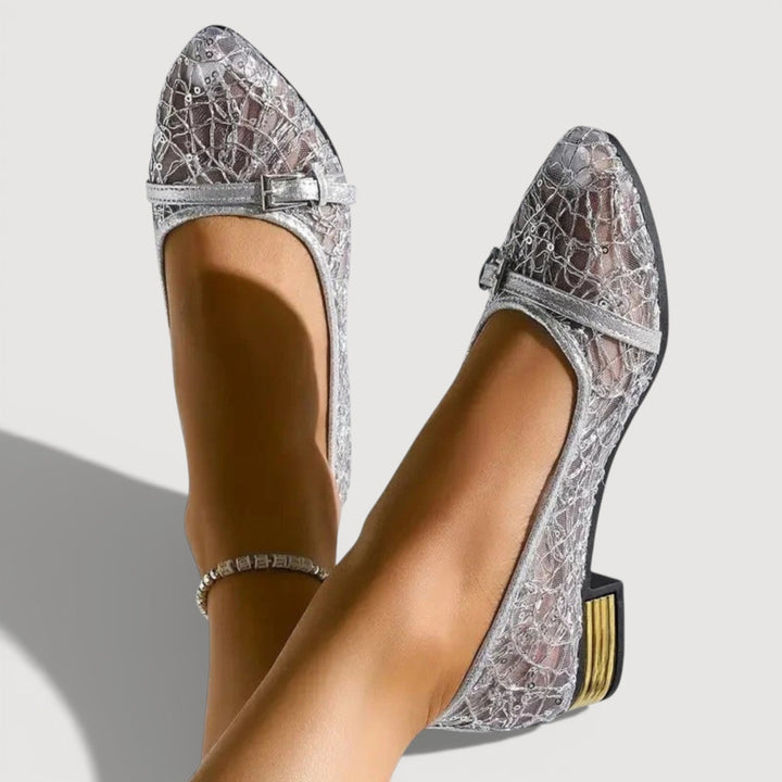 LAINE – Zapatillas casual de tacón bajo