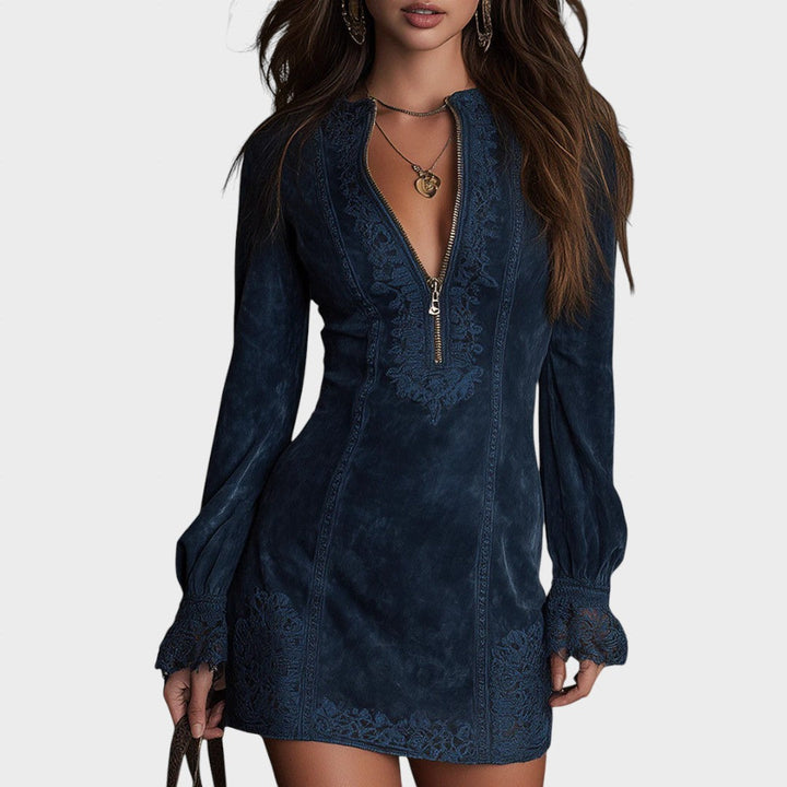 Verónica – Vestido mini azul de ante con encaje