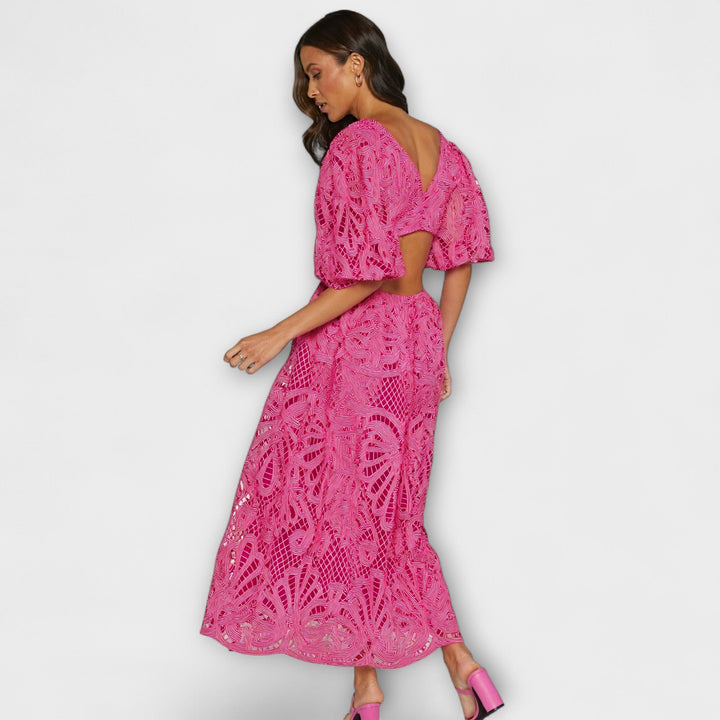 Vestidos elegantes con detalles delicados