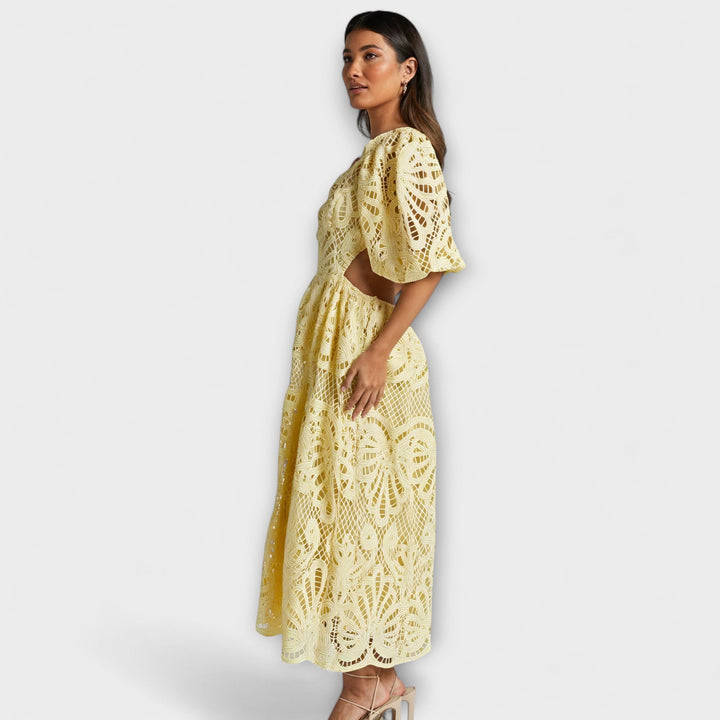 Vestidos elegantes con detalles delicados