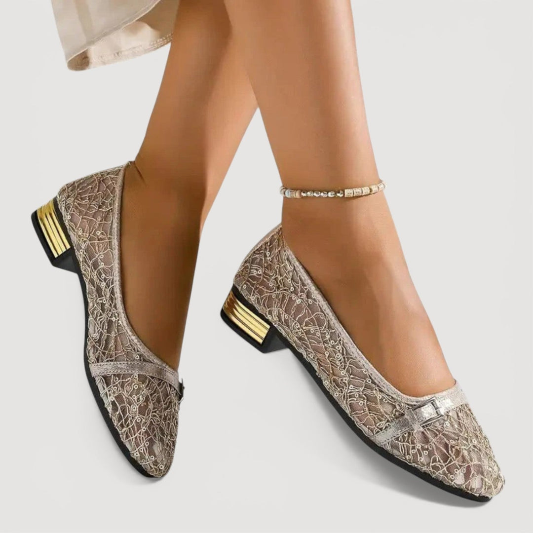 LAINE – Zapatillas casual de tacón bajo