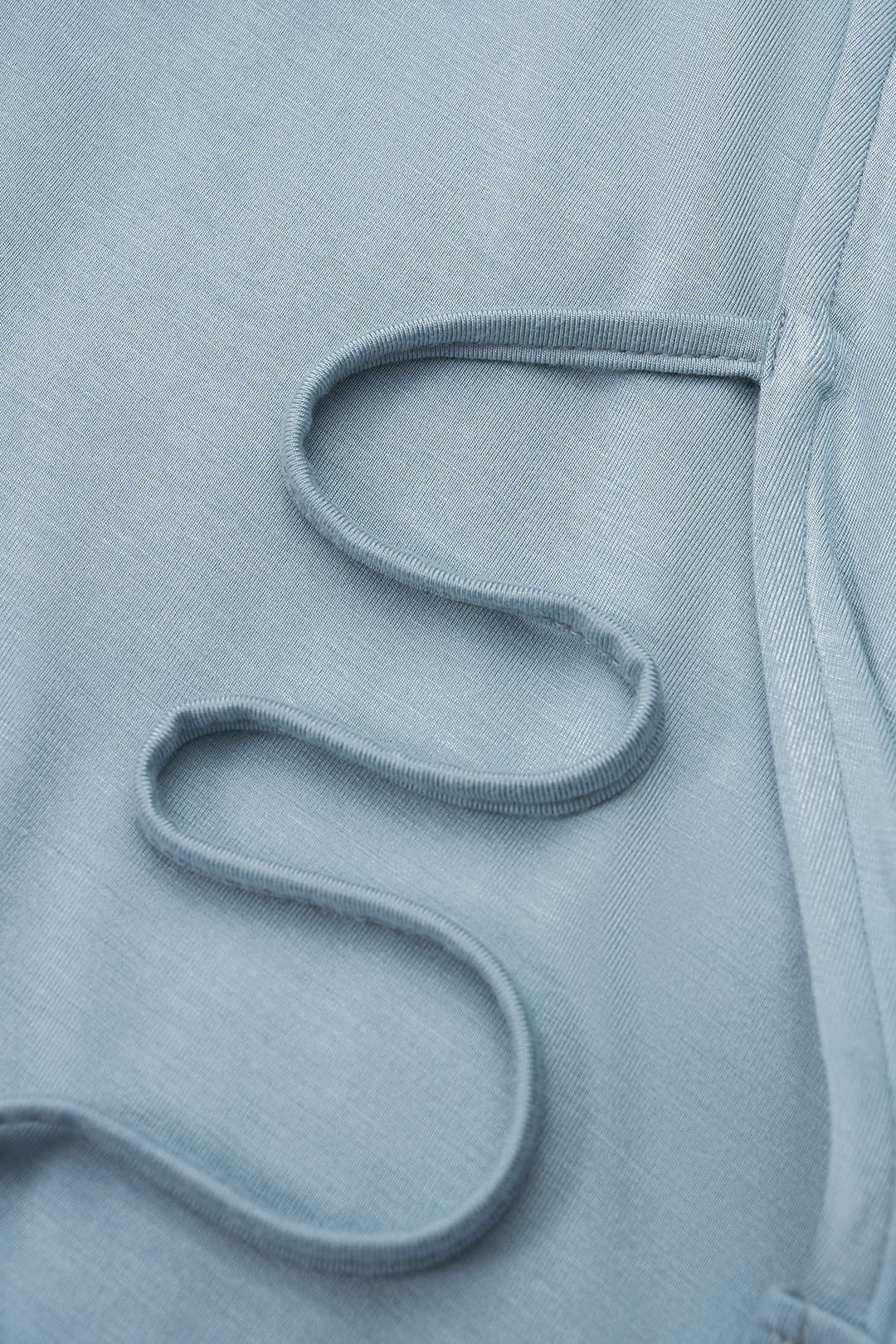 Conjunto Metálico de Pantalón de Pierna Ancha y Body Halter