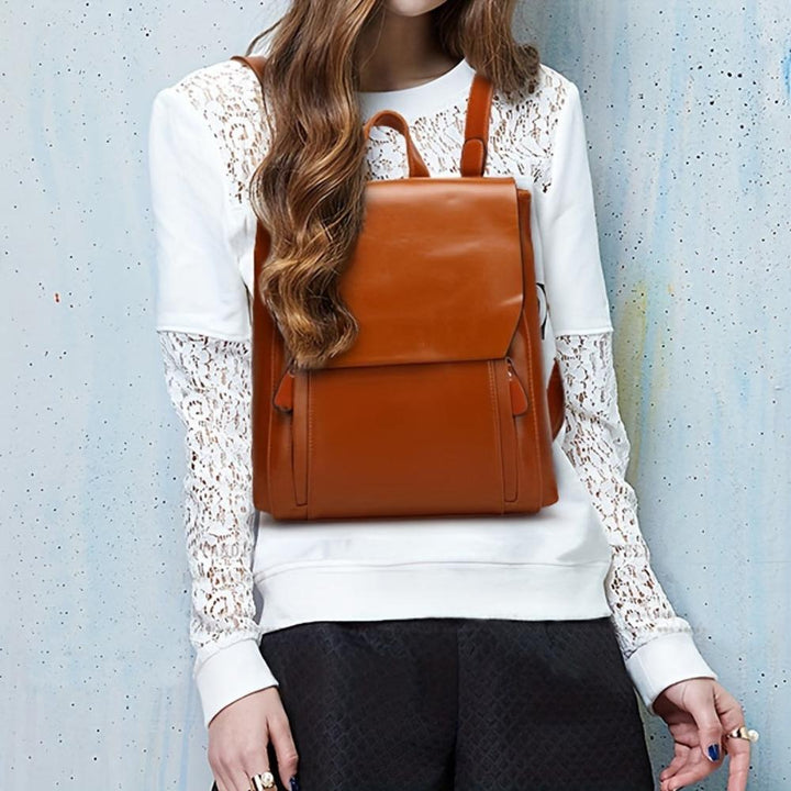 Hannelore – Mochila Vintage de Mano con Diseño Acolchado