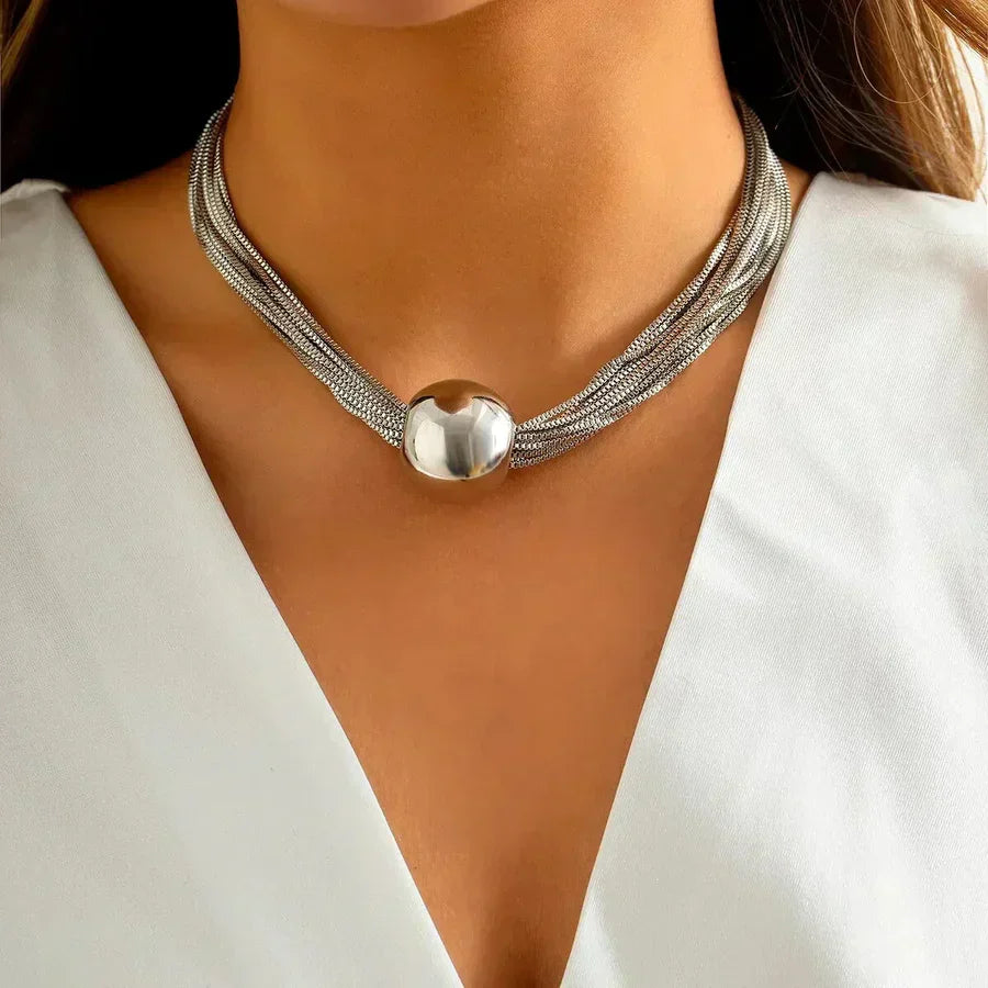 Collar de oro elegante