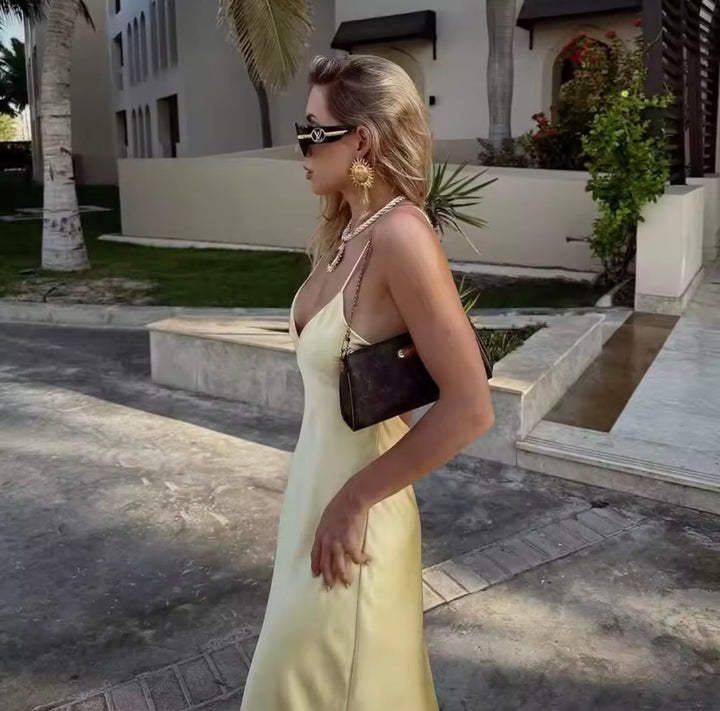 Nikka - Vestido maxi largo de satén