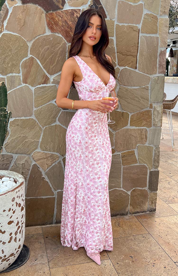 Farida - Vestido Maxi de Encaje en Color Rosa
