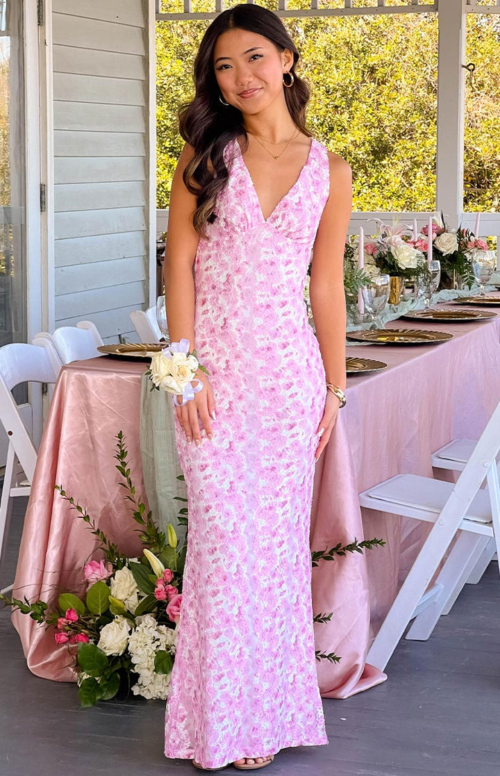 Farida - Vestido Maxi de Encaje en Color Rosa