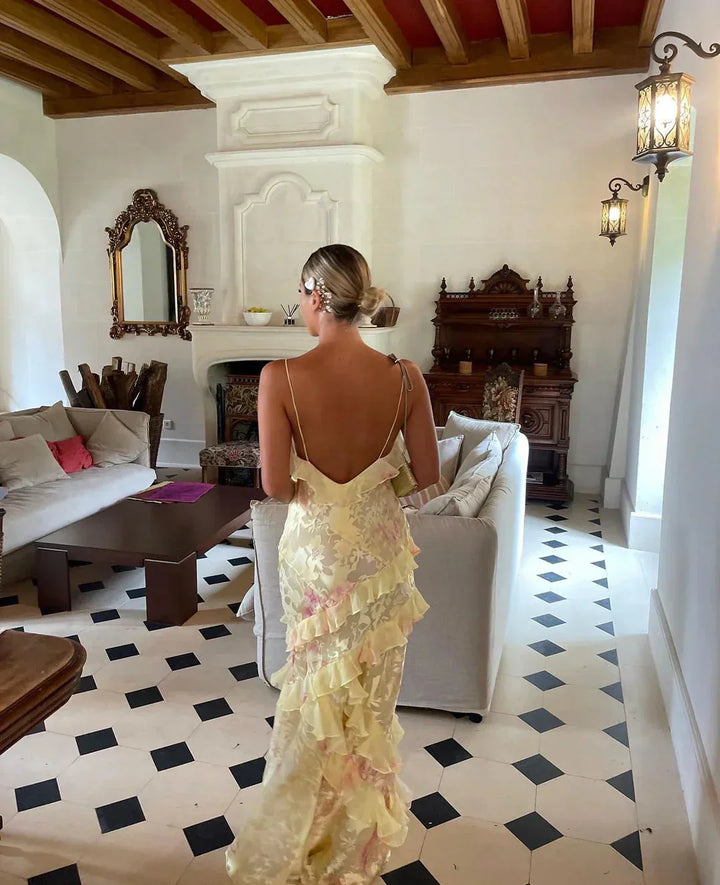 Olivia | Vestido maxi floral con volantes y espalda abierta