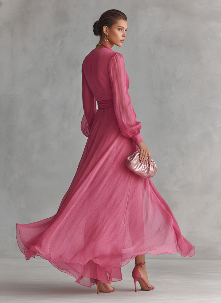Vestido de chifón rosa con escote en V