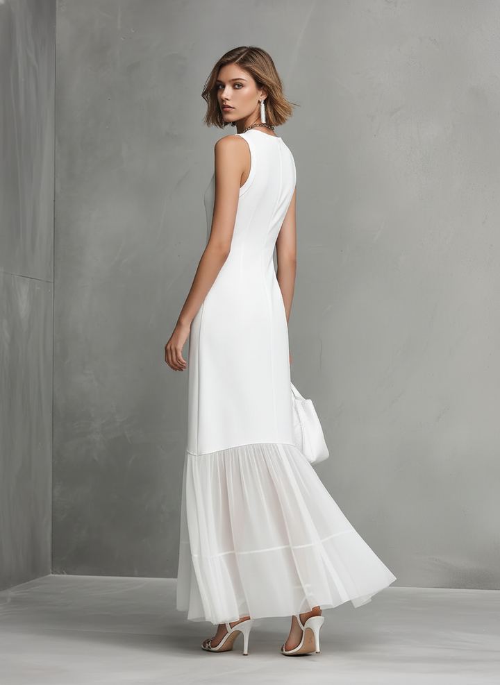 Vestido Blanco Sin Mangas Elegante para Mujeres con Detalles de Seda de Leche y Chifón