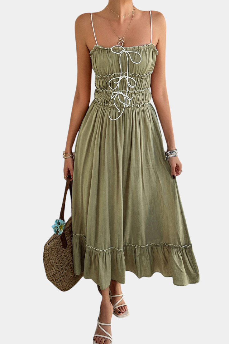 Vestido A-Line con Tirantes Luz y Dobladillo Volante