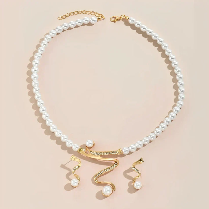 Juego de collar y pendientes de perlas naturales