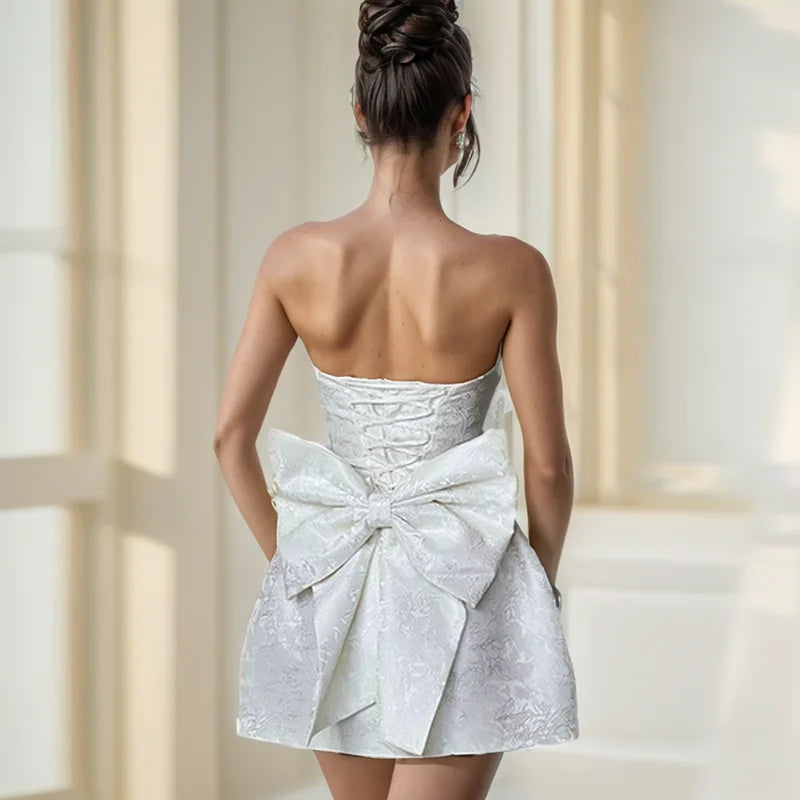 Avy - Elegante Minivestido con Lazo