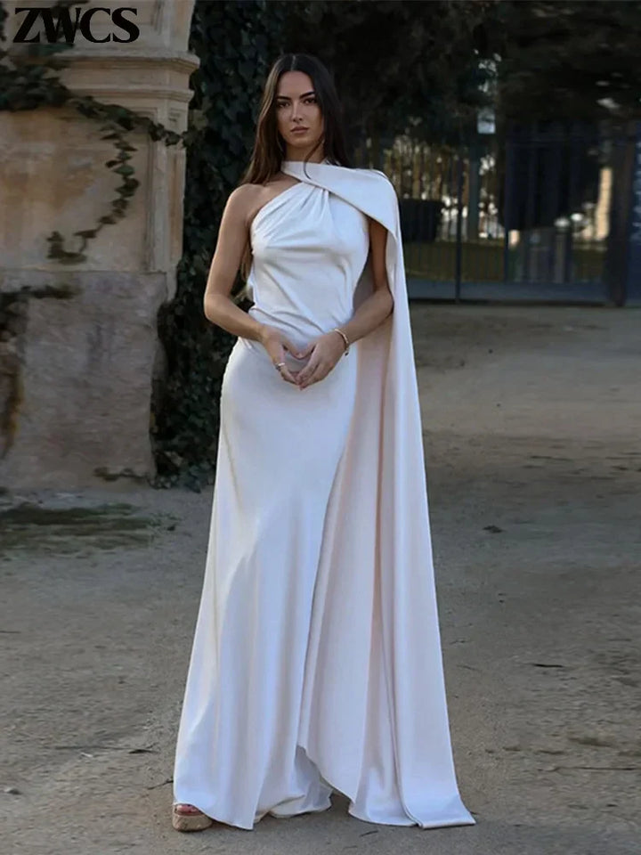 Adaline - Vestido maxi capa clásico