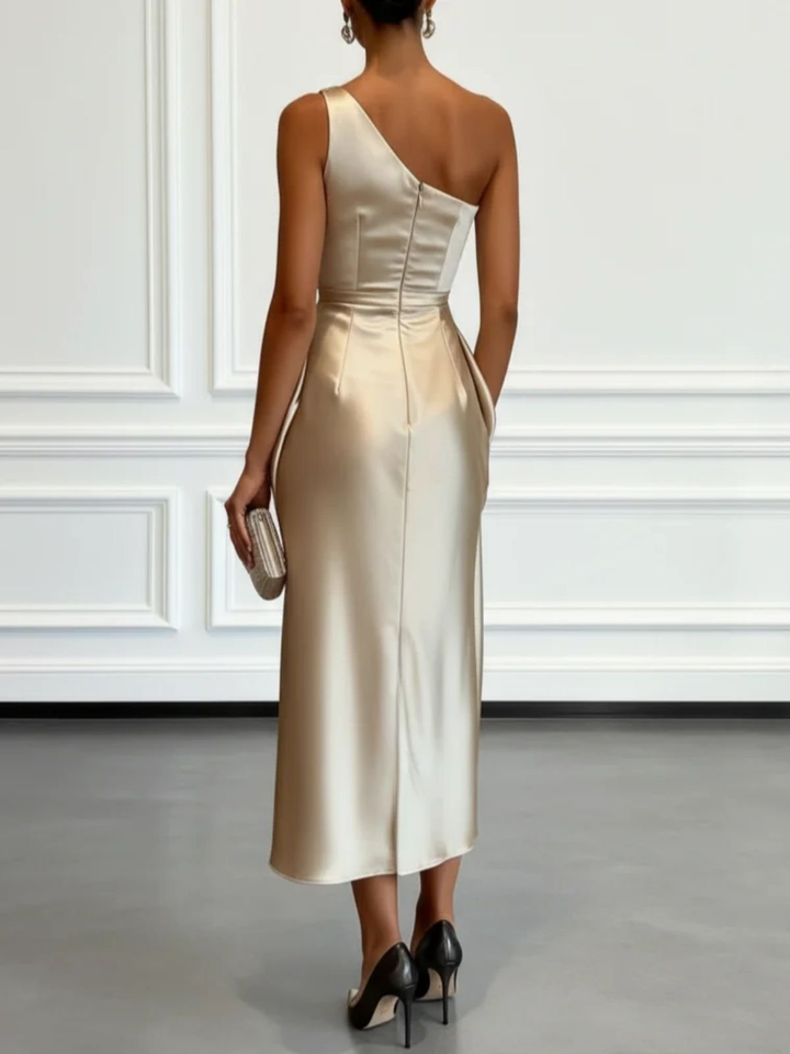 Caille - Vestido midi sin mangas de satén rizado color champán