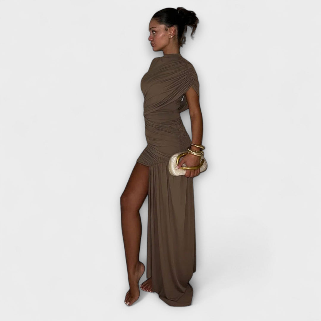 Lila - vestidos ajustados y con estilo con escote redondo y volantes