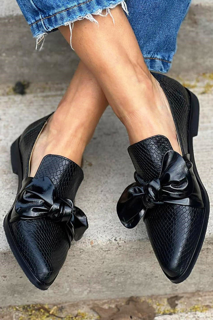 Orla™ - Mocasines negros con detalle de lazo