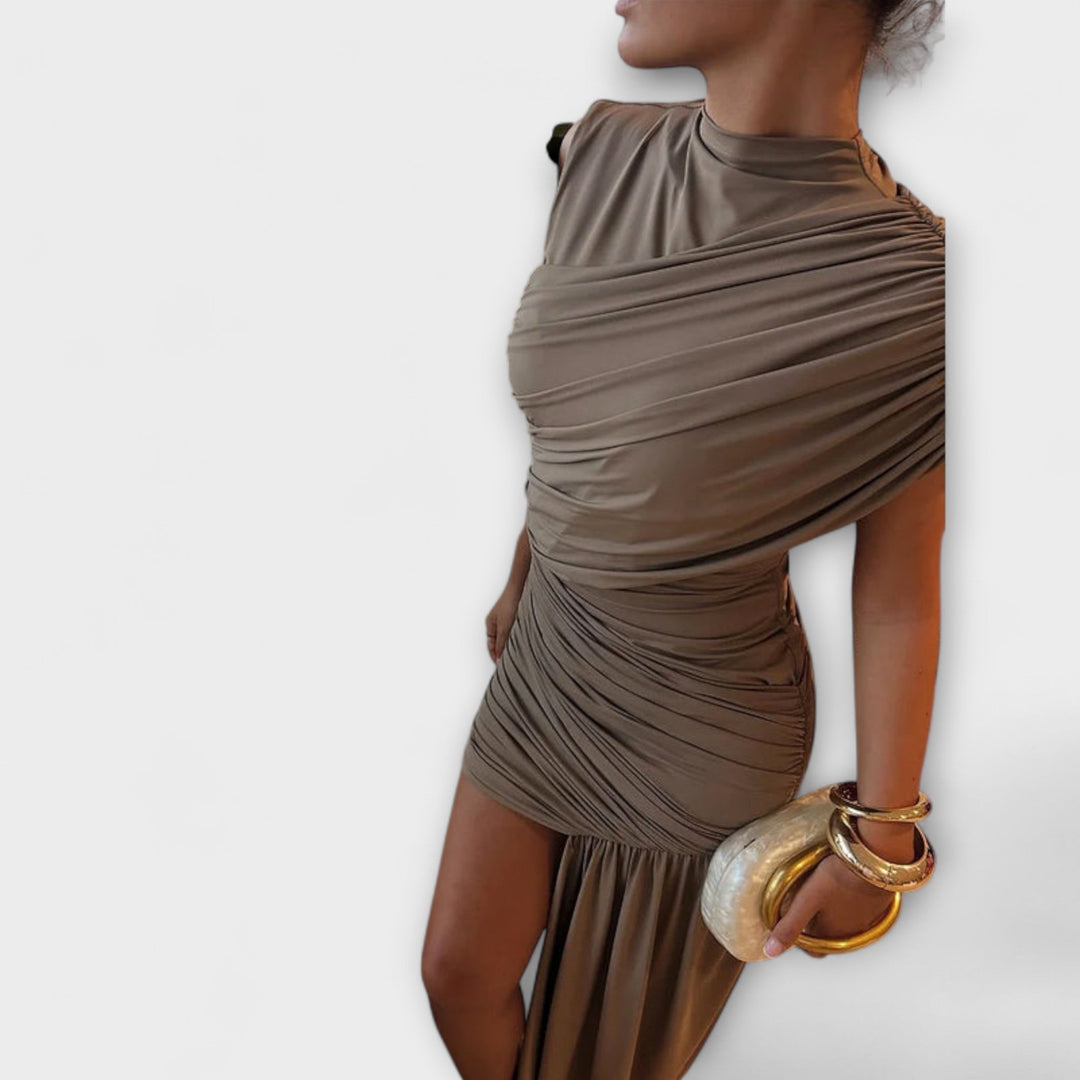 Lila - vestidos ajustados y con estilo con escote redondo y volantes