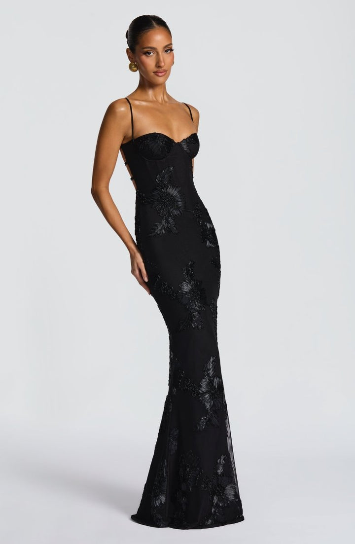 Maxi Vestido Ajustado con Detalles de Encaje