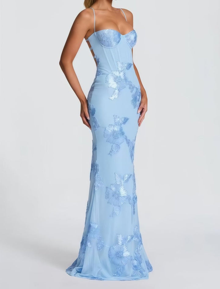 Maxi Vestido Ajustado con Detalles de Encaje