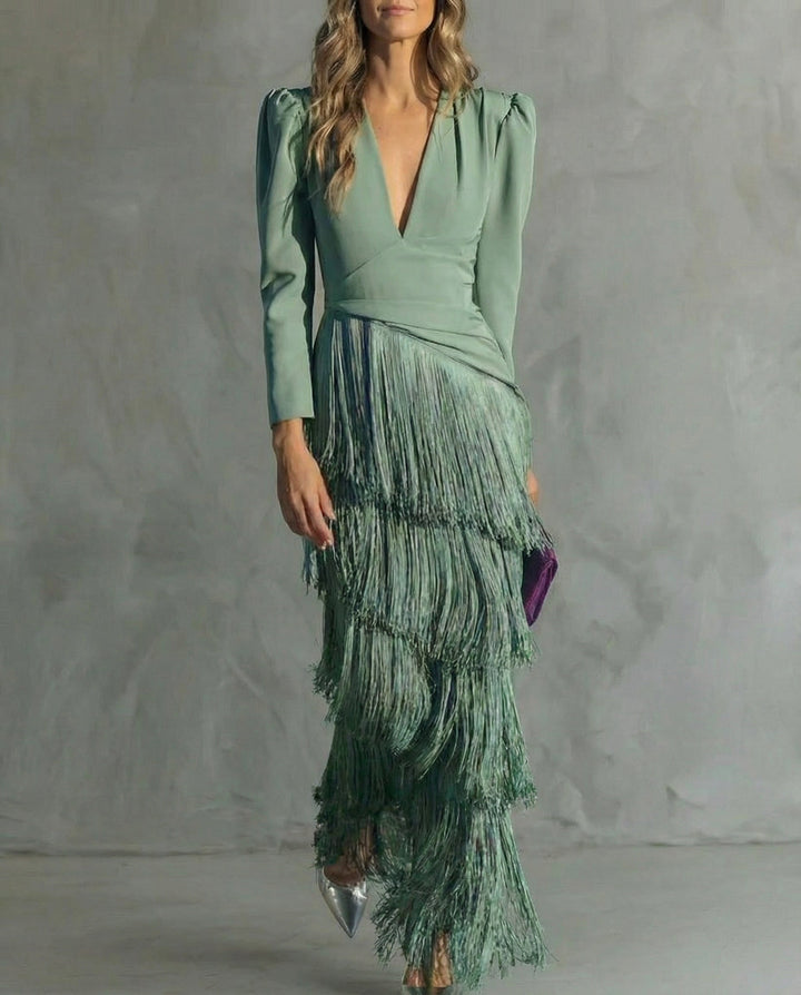 Clara | Vestido Chic con Mangas de Flecos