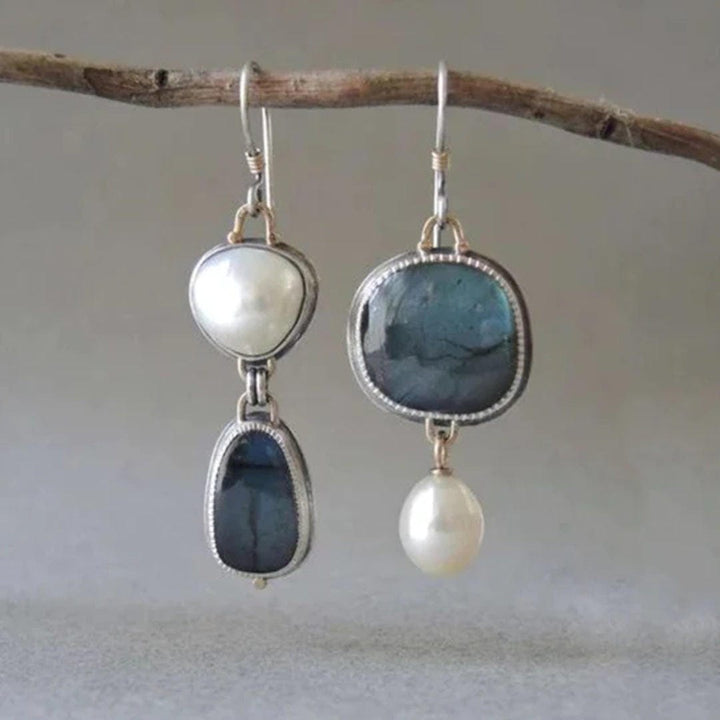 Pendientes vintage de perlas y piedra azul
